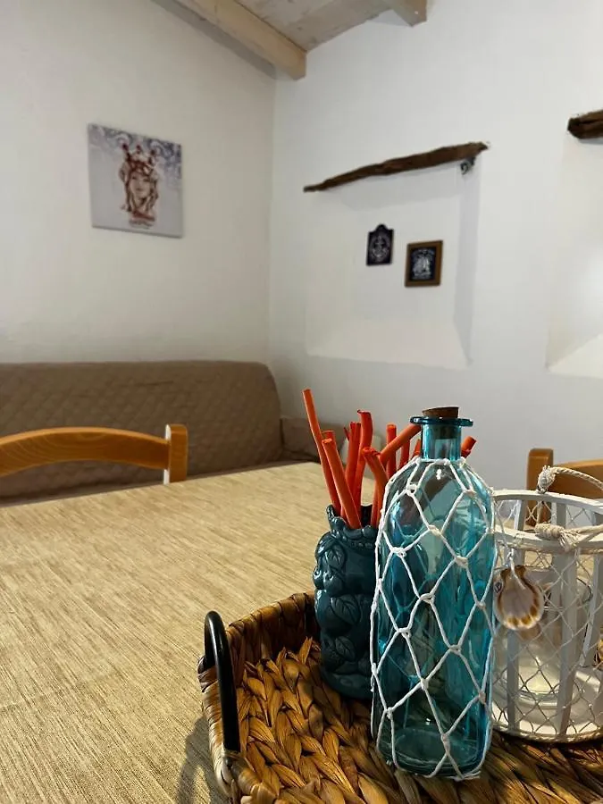 Casa Vacanze Residenza Del Sole SantʼAnna Arresi Vakantiehuis